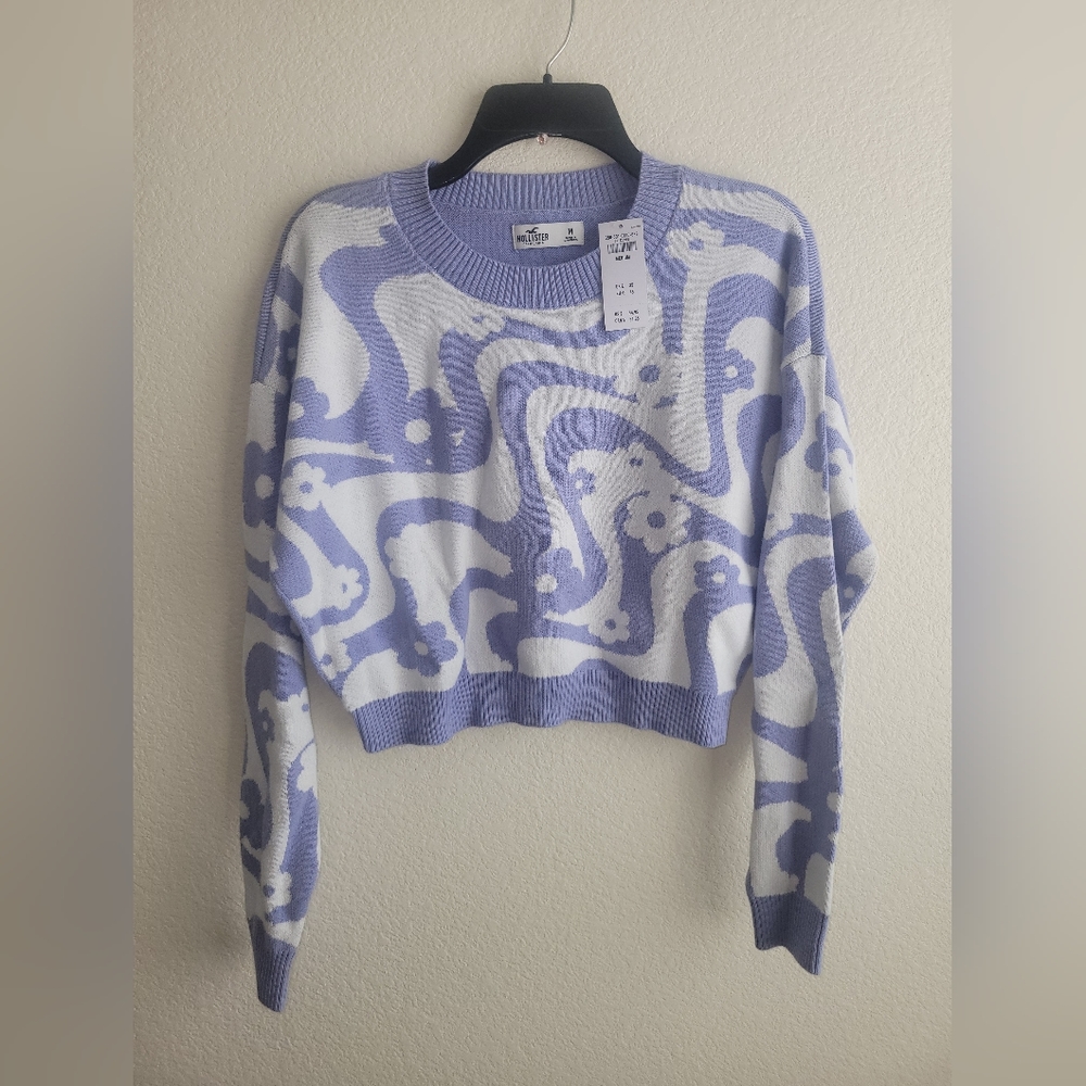 Crop top sweater